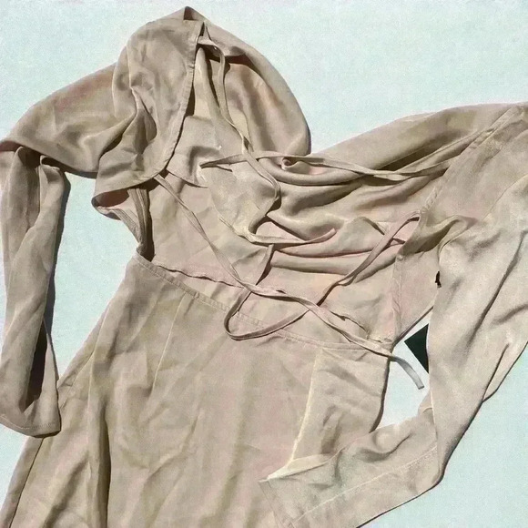 NWT Area Stars Cowl Neck Long Sleeve Satin Midi Dress Backless Size S - Picture 9 of 11